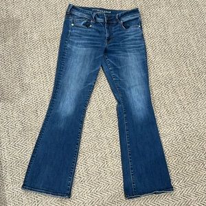 Women’s American Eagle jeans